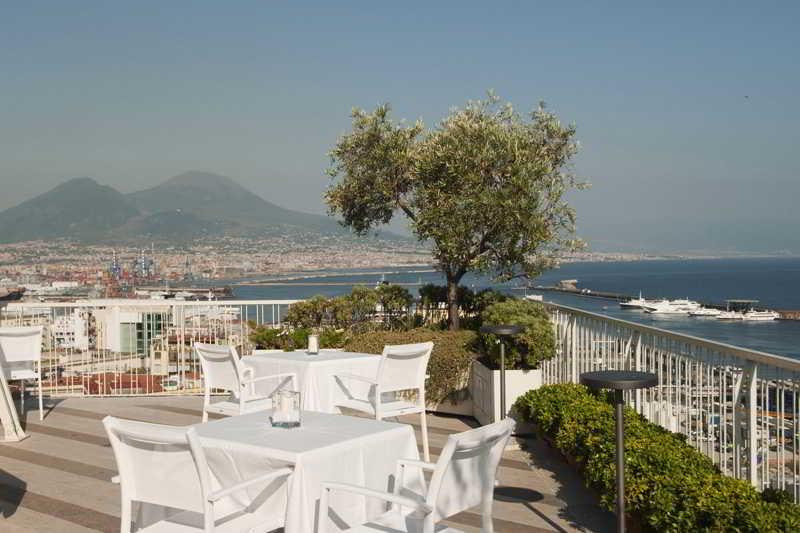 Renaissance Naples Hotel Mediterraneo Екстериор снимка